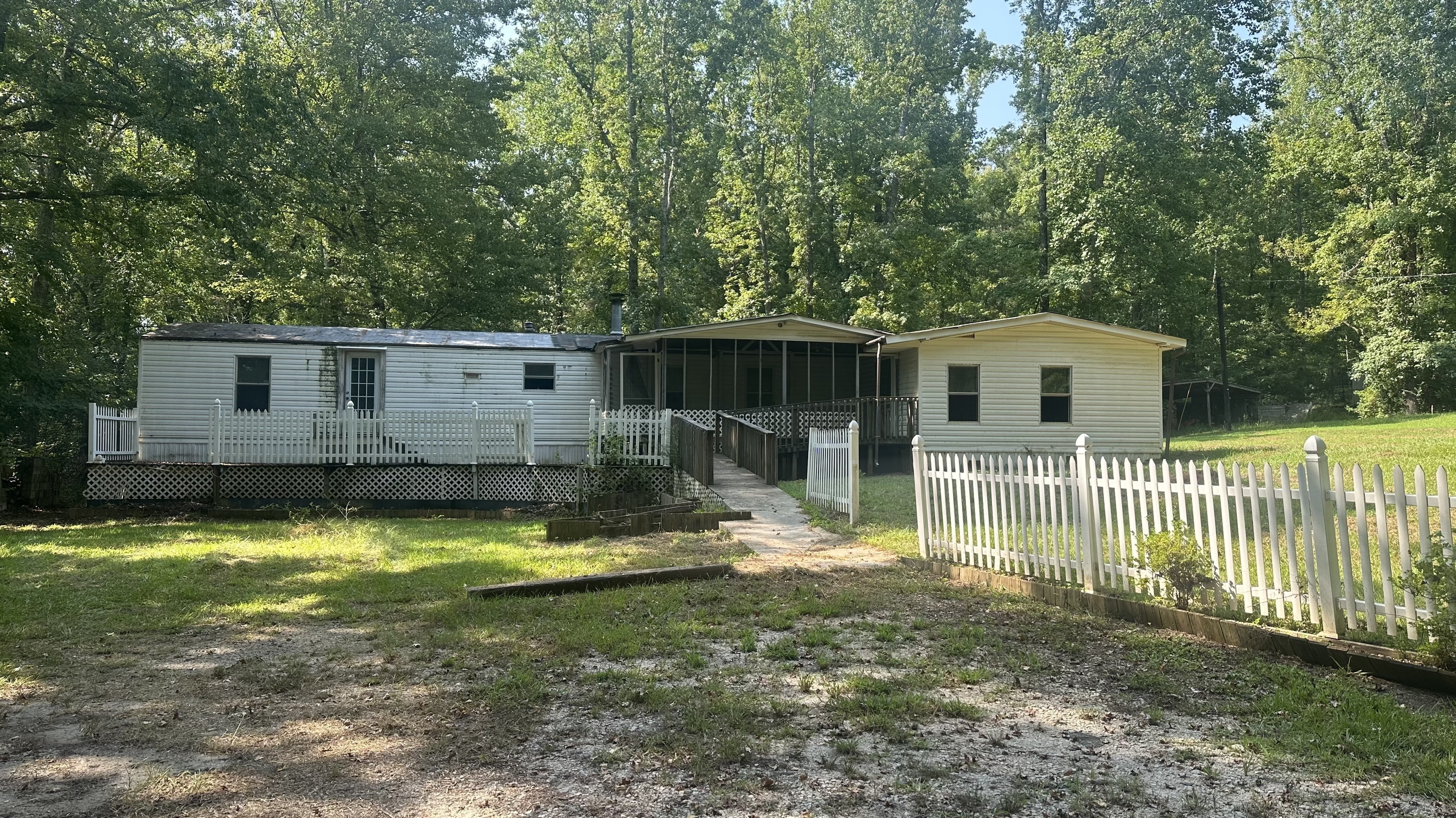 Property Photo: 394 Birch Road GA 30217