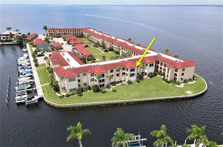 Property Photo:  1 Colony Point Drive 5C  FL 33950 