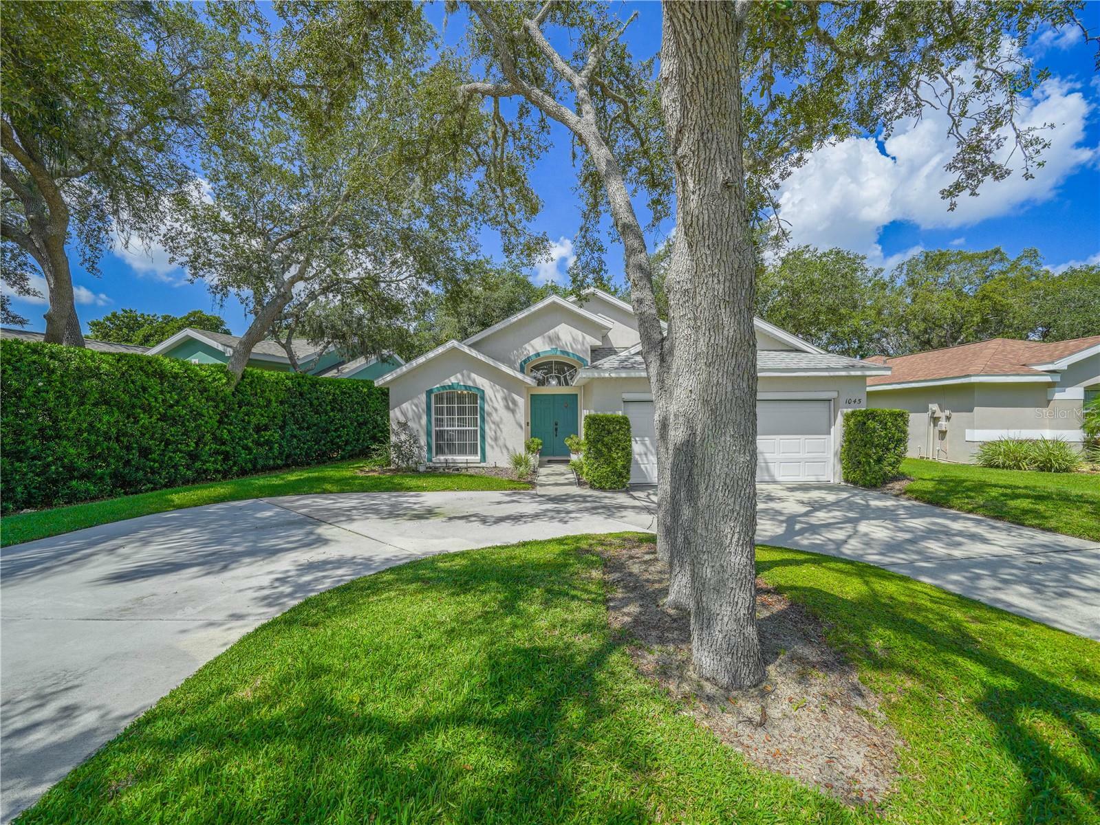 Property Photo:  1045 Tequesta Trail  FL 33898 