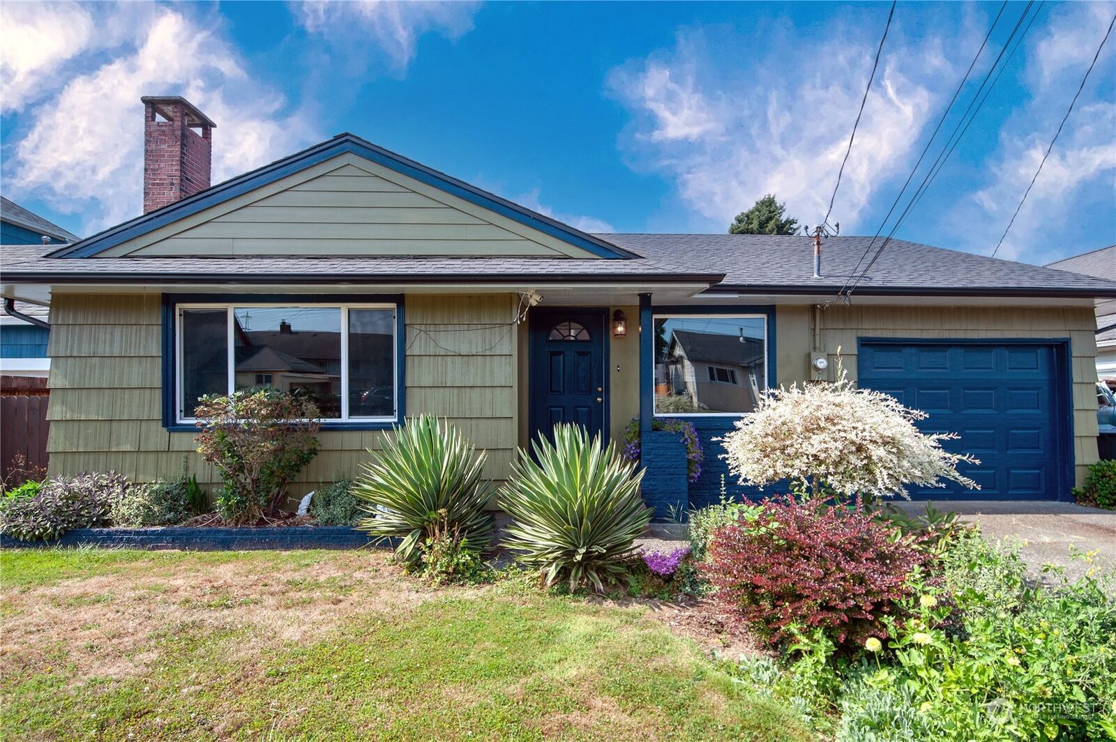 Home for sale in Hoquiam 816 4th Street, Hoquiam, WA 98550
