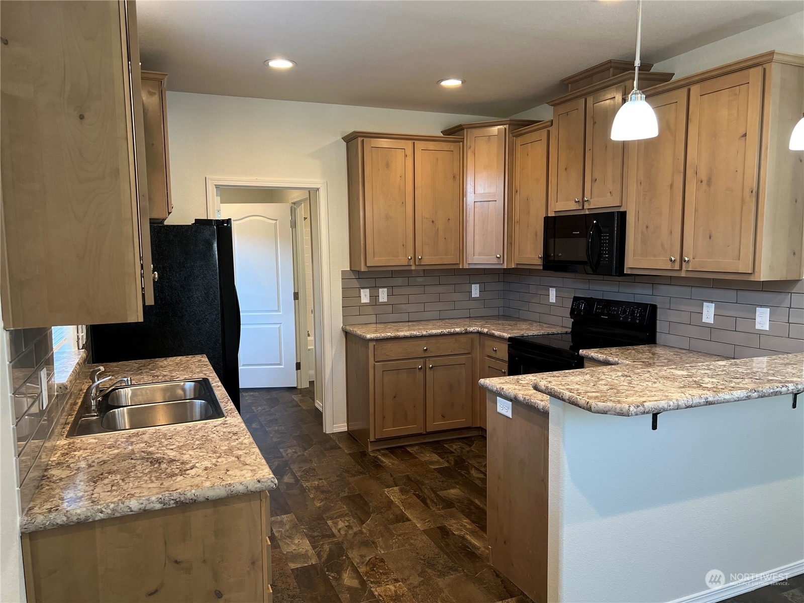 Property Photo:  8504 144th Avenue NE 40  WA 98372 