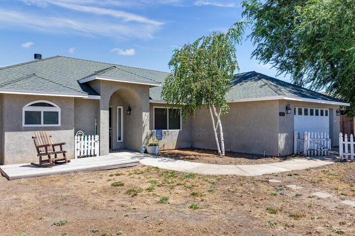 28021 Seabiscuit Way  Tehachapi CA 93561 photo