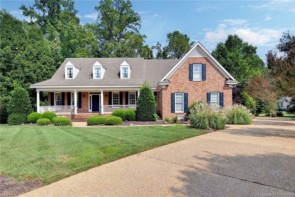 Property Photo: 5220 Pierside Reach VA 23185