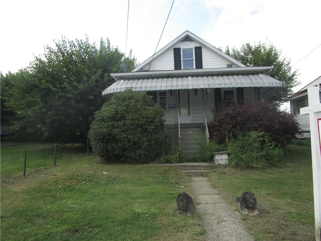 Property Photo:  105 N Shupe St  PA 15666 