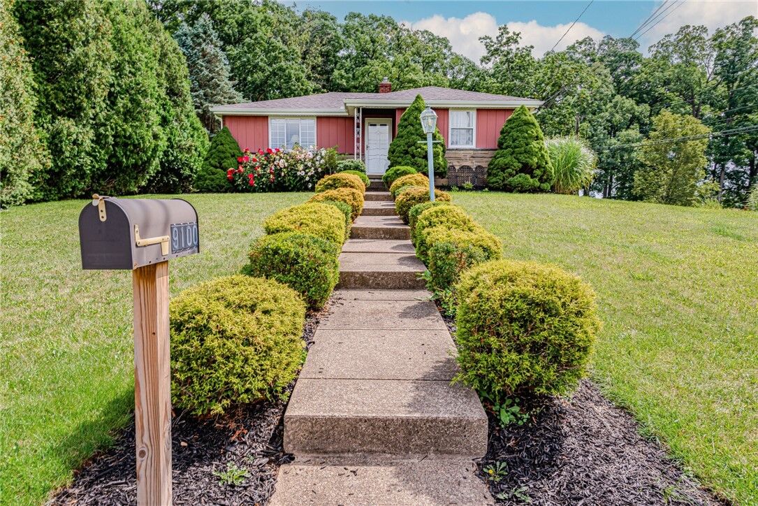 Property Photo:  9100 Plateau Dr  PA 15237 