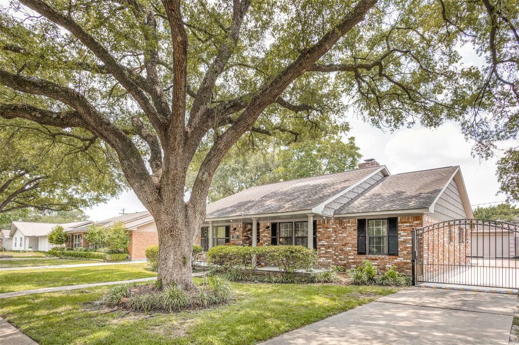 Property Photo: 5515 Wigton Drive TX 77096