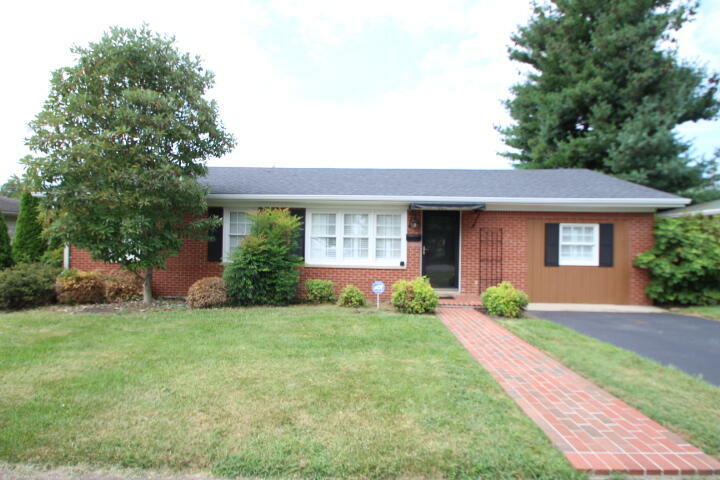 Property Photo:  597 Meadowbrook Lane  KY 40330 