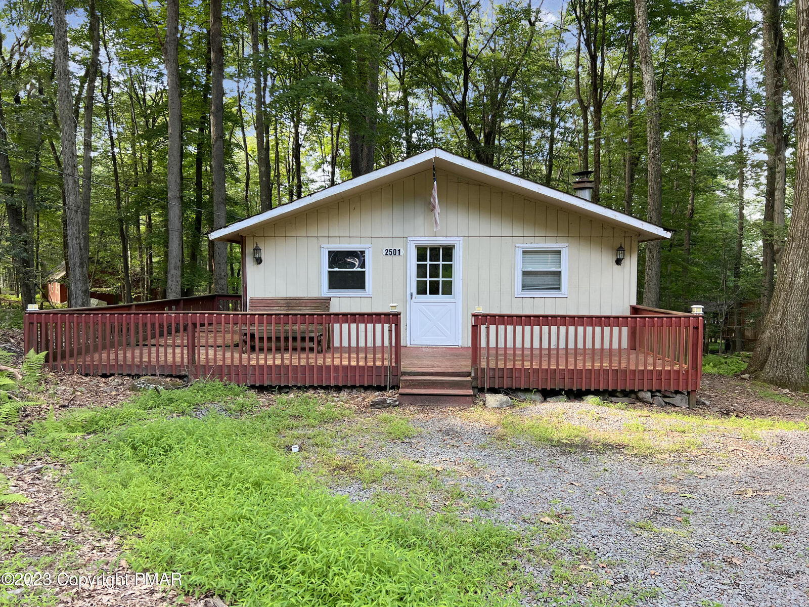 Property Photo: 2501 Hawk View Court PA 18347
