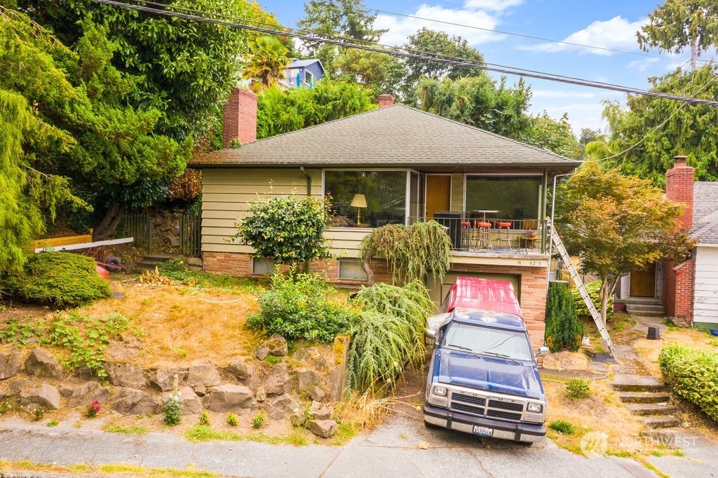 Property Photo: 4215 SW Myrtle Street WA 98136