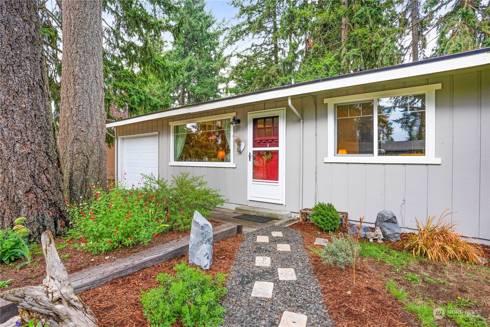 Property Photo:  1244 Neil Street NE  WA 98516 