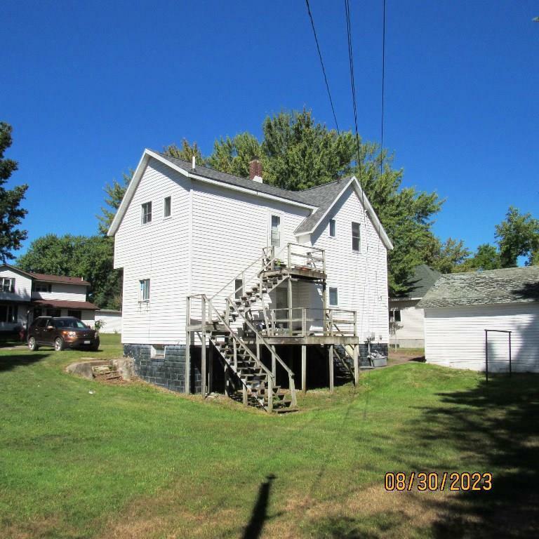 Property Photo: 605 & 605.5 North State Street WI 54452