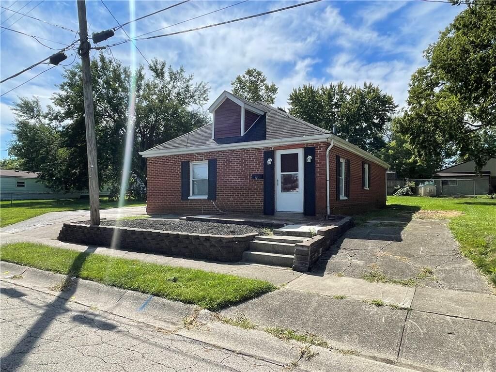 Property Photo: 16 E McLaughlin Avenue OH 45324