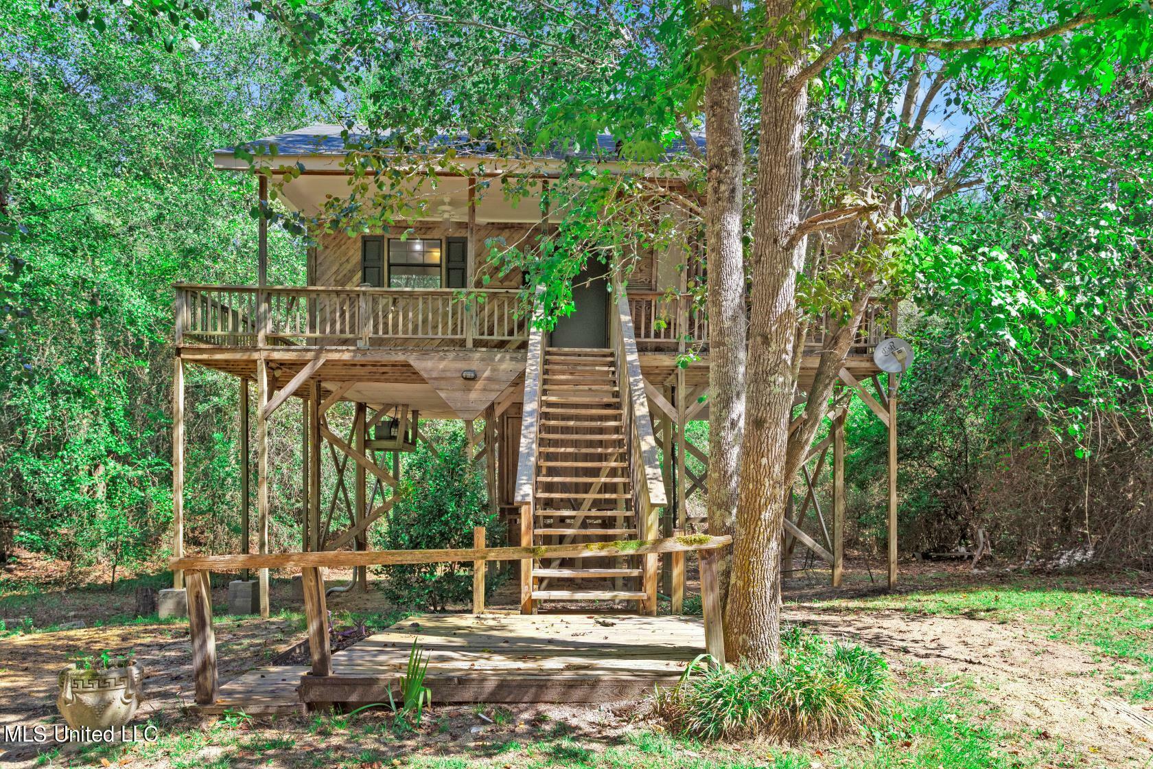 Property Photo:  63 Landing Road  MS 39401 