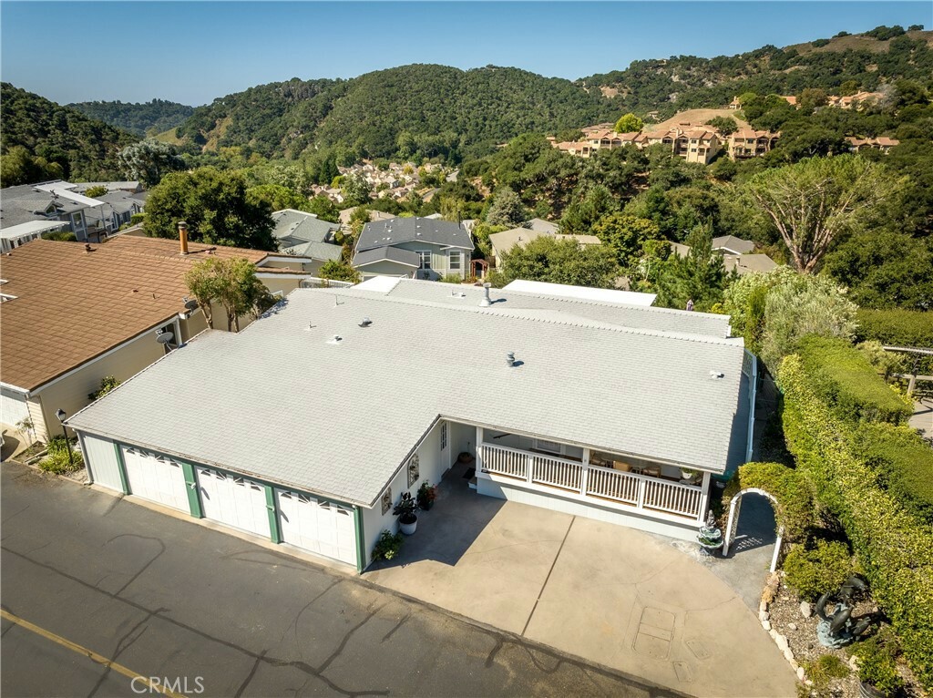 Property Photo:  258 Country Club Drive  CA 93424 
