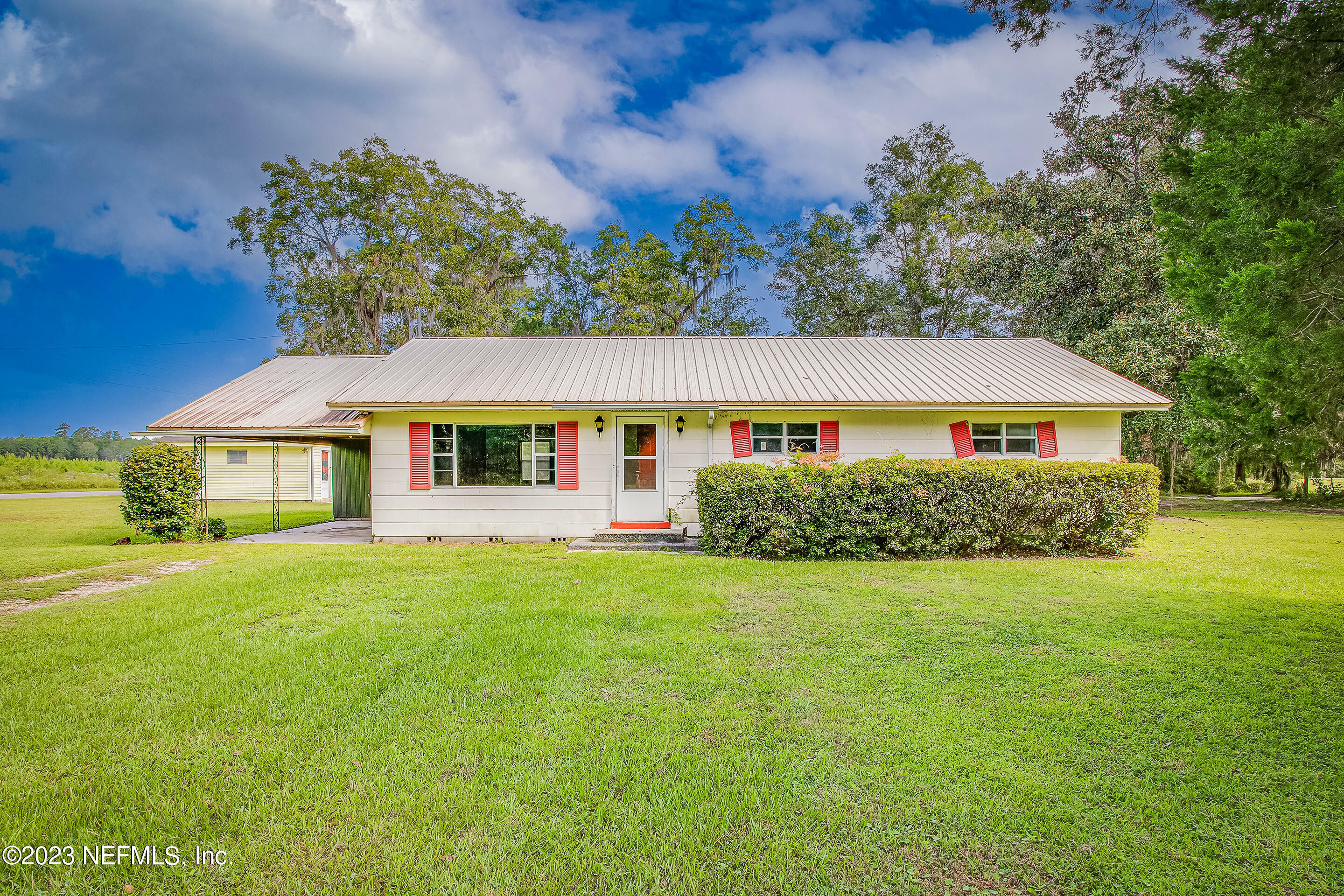 Property Photo:  28030 Church Drive  FL 32046 