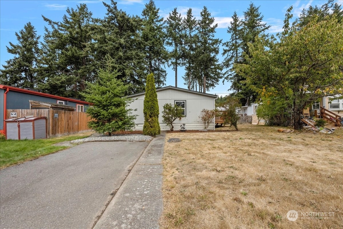 Property Photo:  2890 N Oak Harbor Road 412  WA 98277 