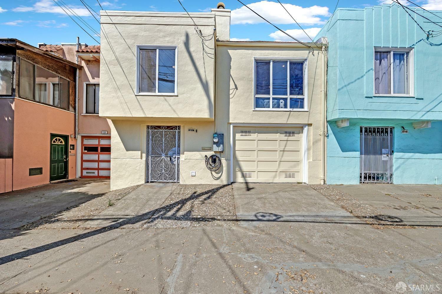 Property Photo:  1231 48th Avenue  CA 94122 