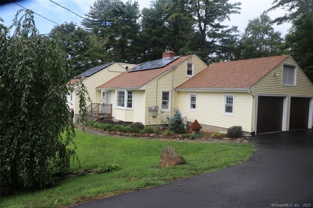 Property Photo:  6 Valley View Drive  CT 06026 