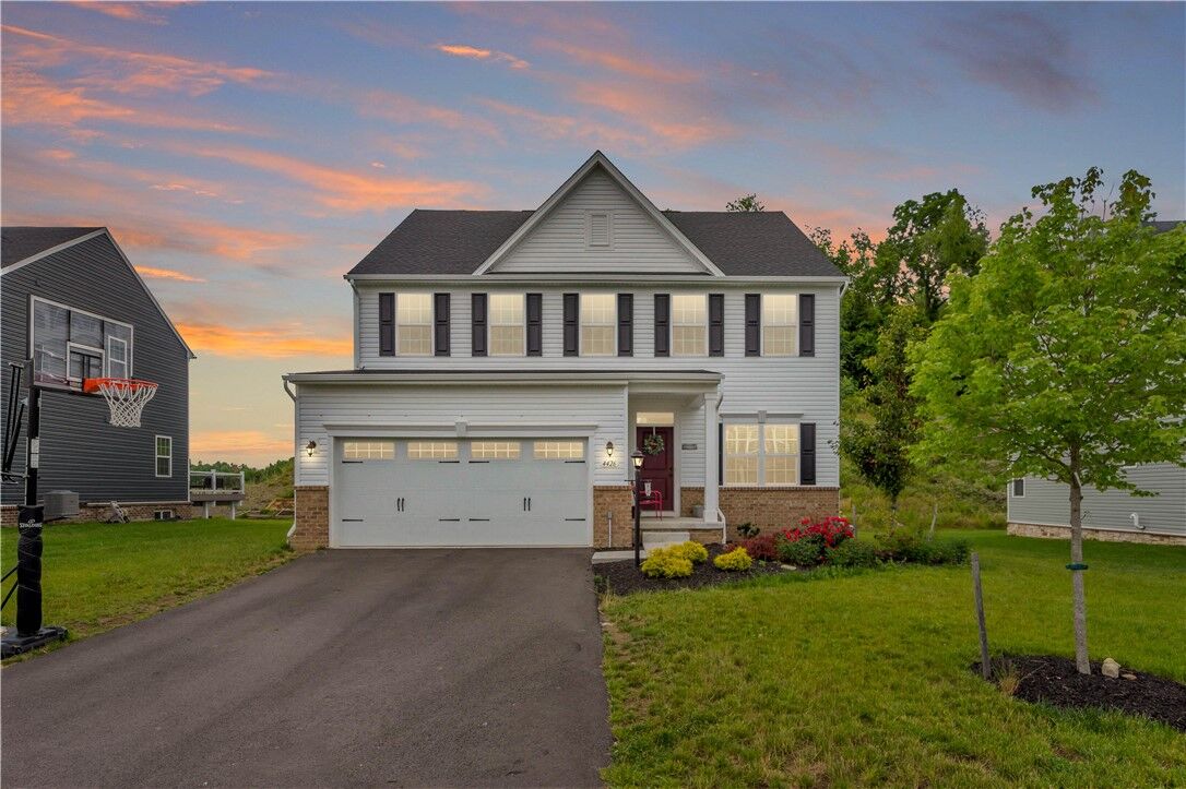 Property Photo: 4426 Yorktown Drive PA 15057