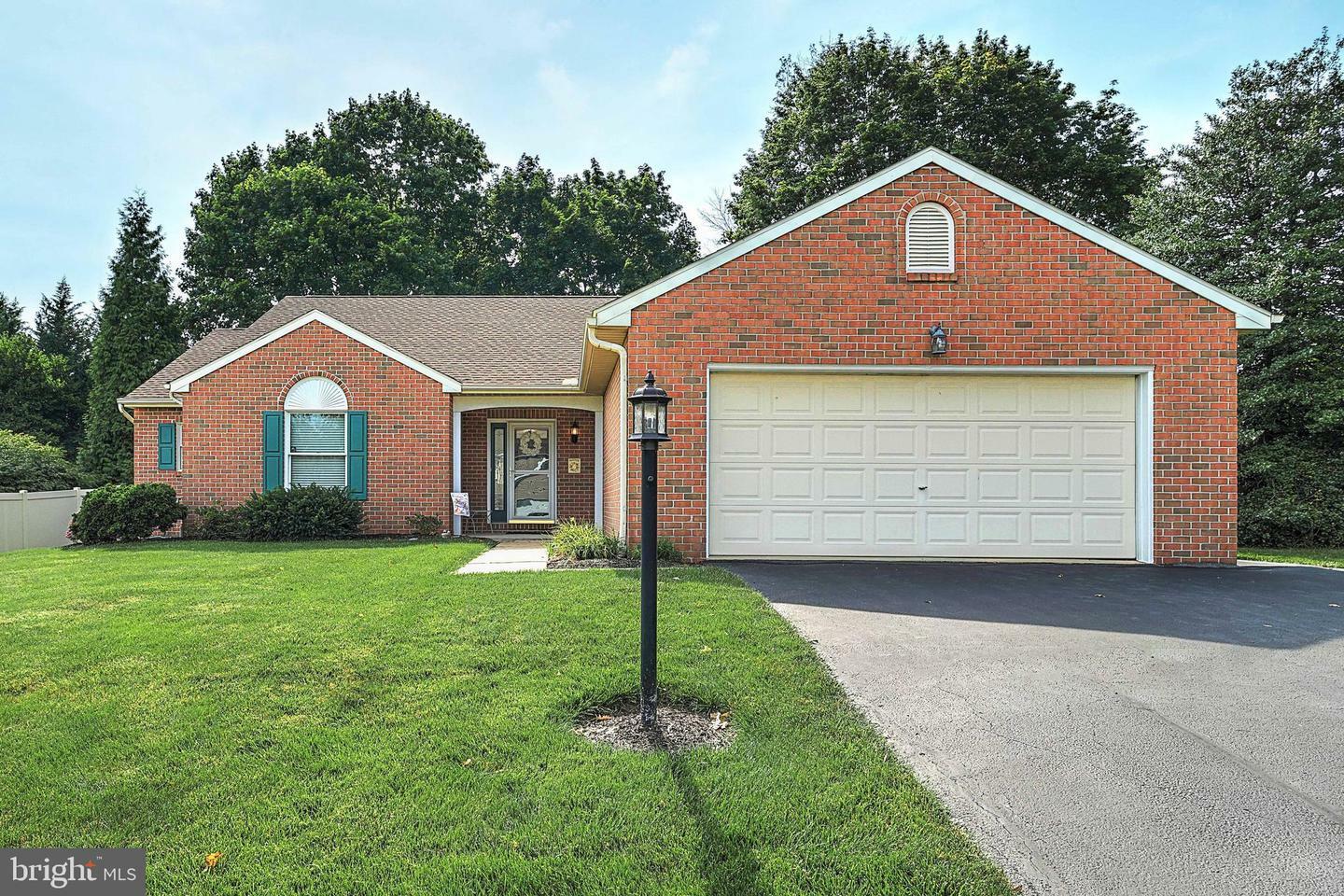 Property Photo: 109 Meadow Hill Drive PA 17402