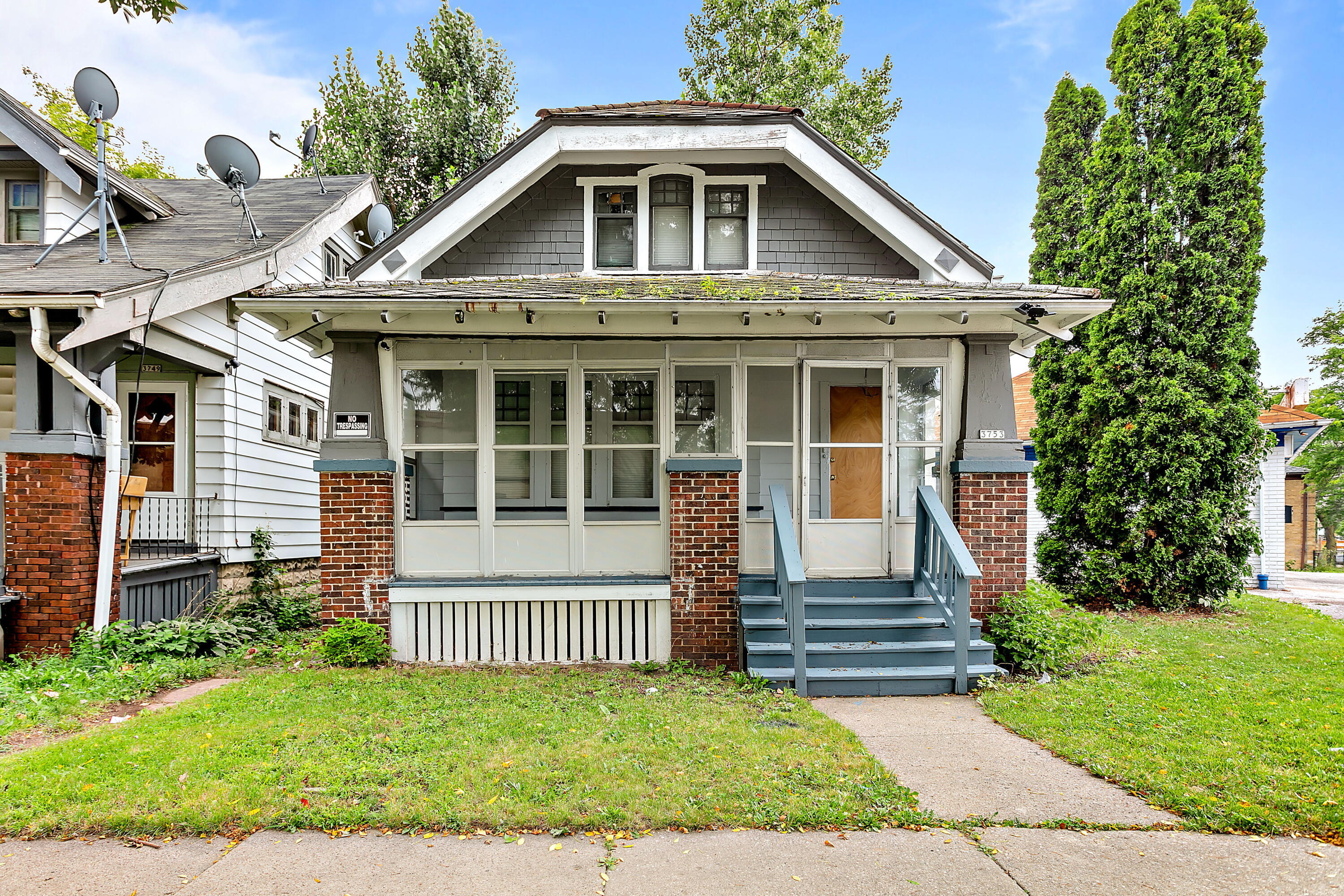 Property Photo:  3753 N 14th St  WI 53206 