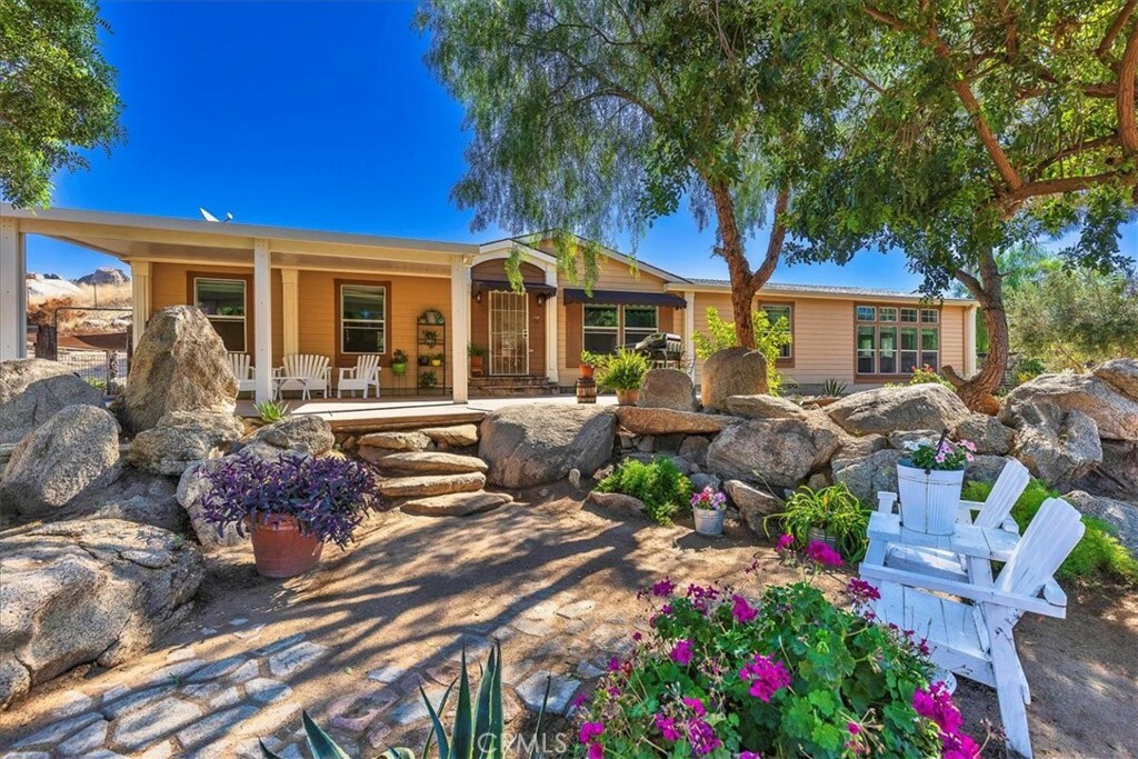 Property Photo:  38430 Green Meadow Road  CA 92592 