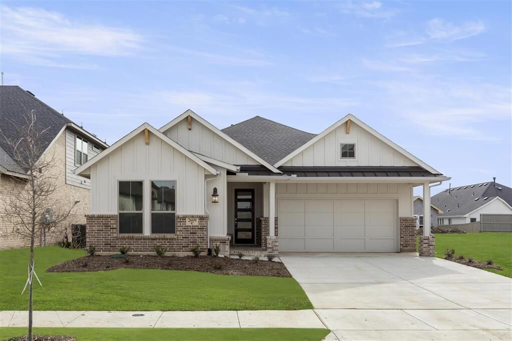 Property Photo:  2609 Half Moon  TX 76247 