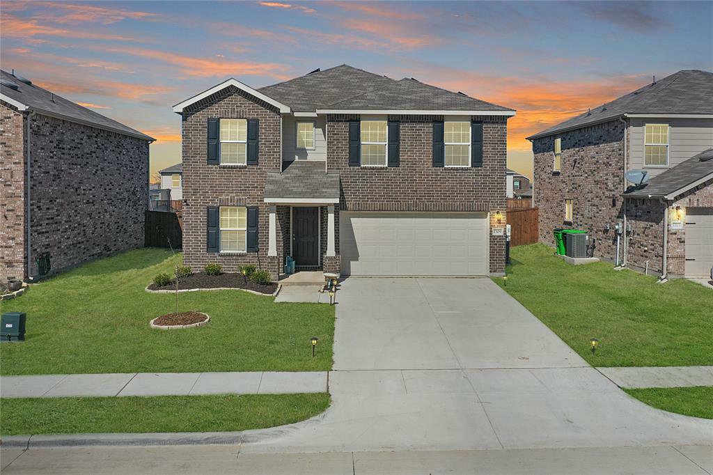 Property Photo: 1309 Waggoner Drive TX 76227