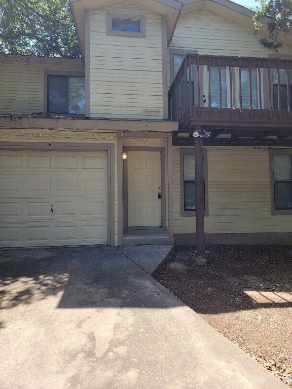 Property Photo: 6723 Lancret Hill Drive B TX 78745