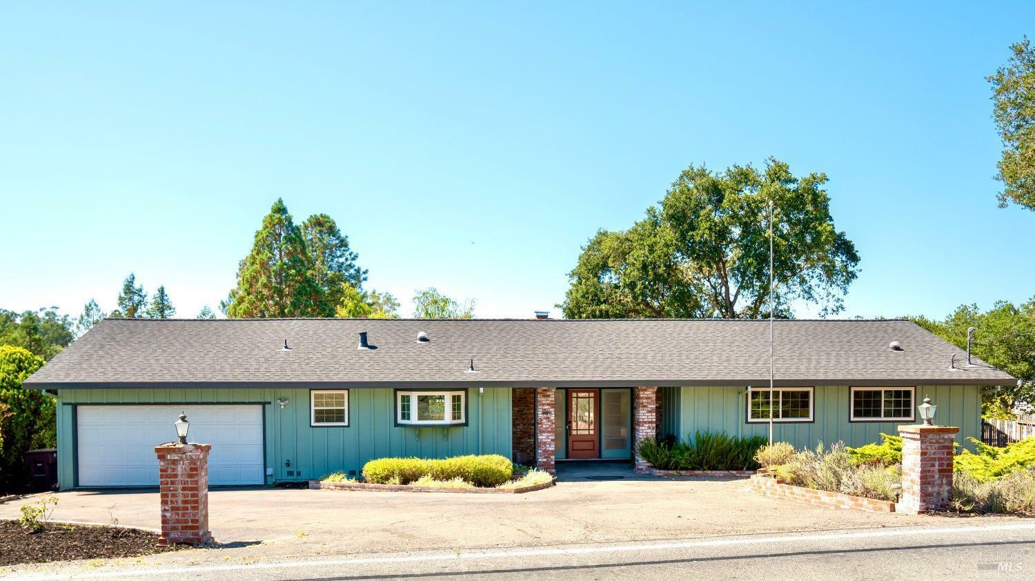 Property Photo:  445 Marshall Avenue  CA 94952 