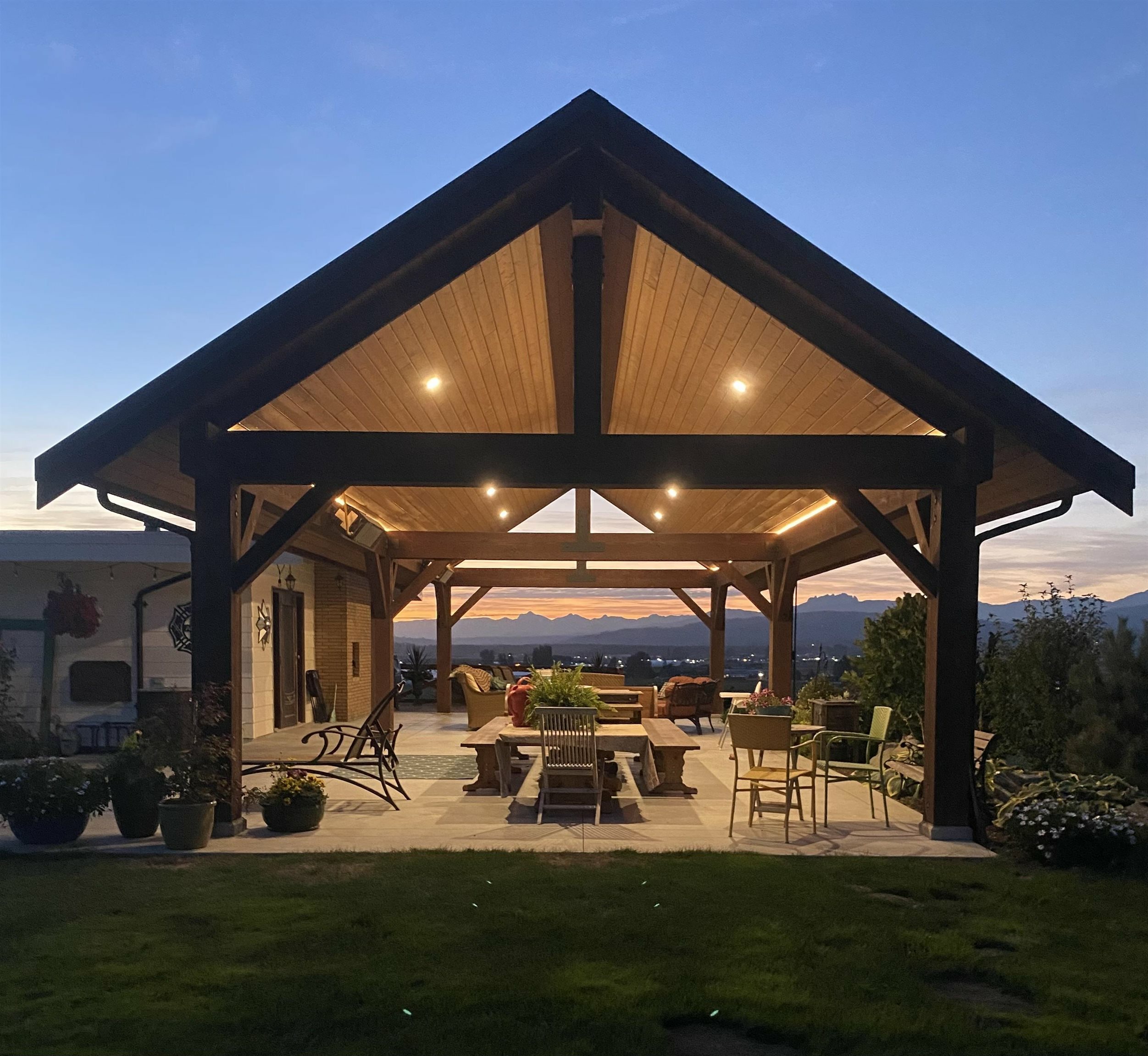 Property Photo: 33386 Clayburn Road BC V2S7T8