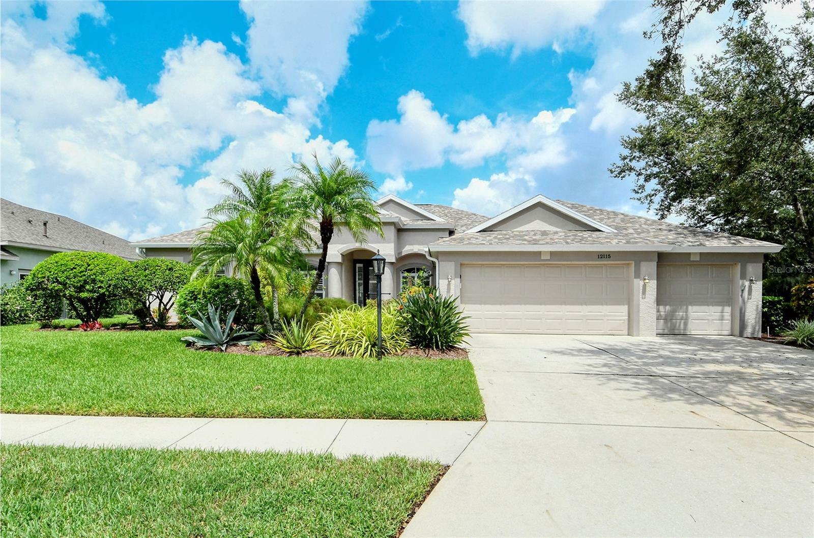 Property Photo: 12115 Summer Meadow Drive FL 34202