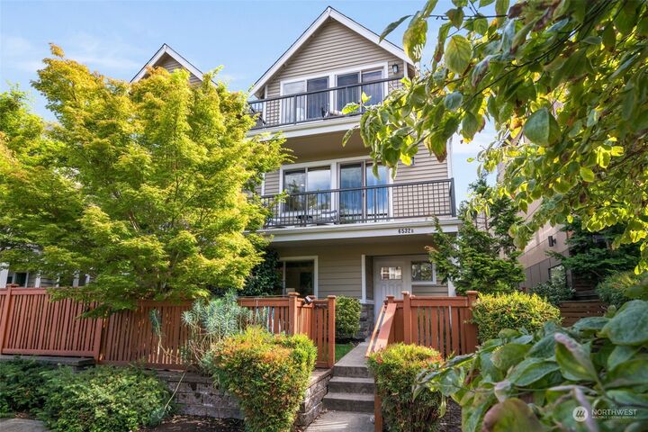 6532 42nd Avenue SW B  Seattle WA 98136 photo