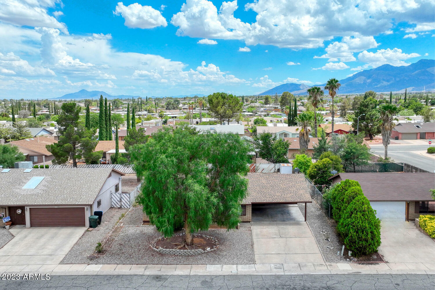 Property Photo: 1216 Quail Hollow Drive AZ 85635