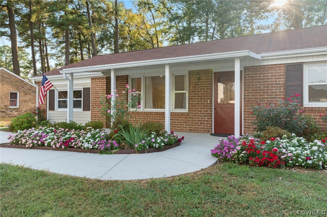 Property Photo: 103 Huntington Road VA 23834