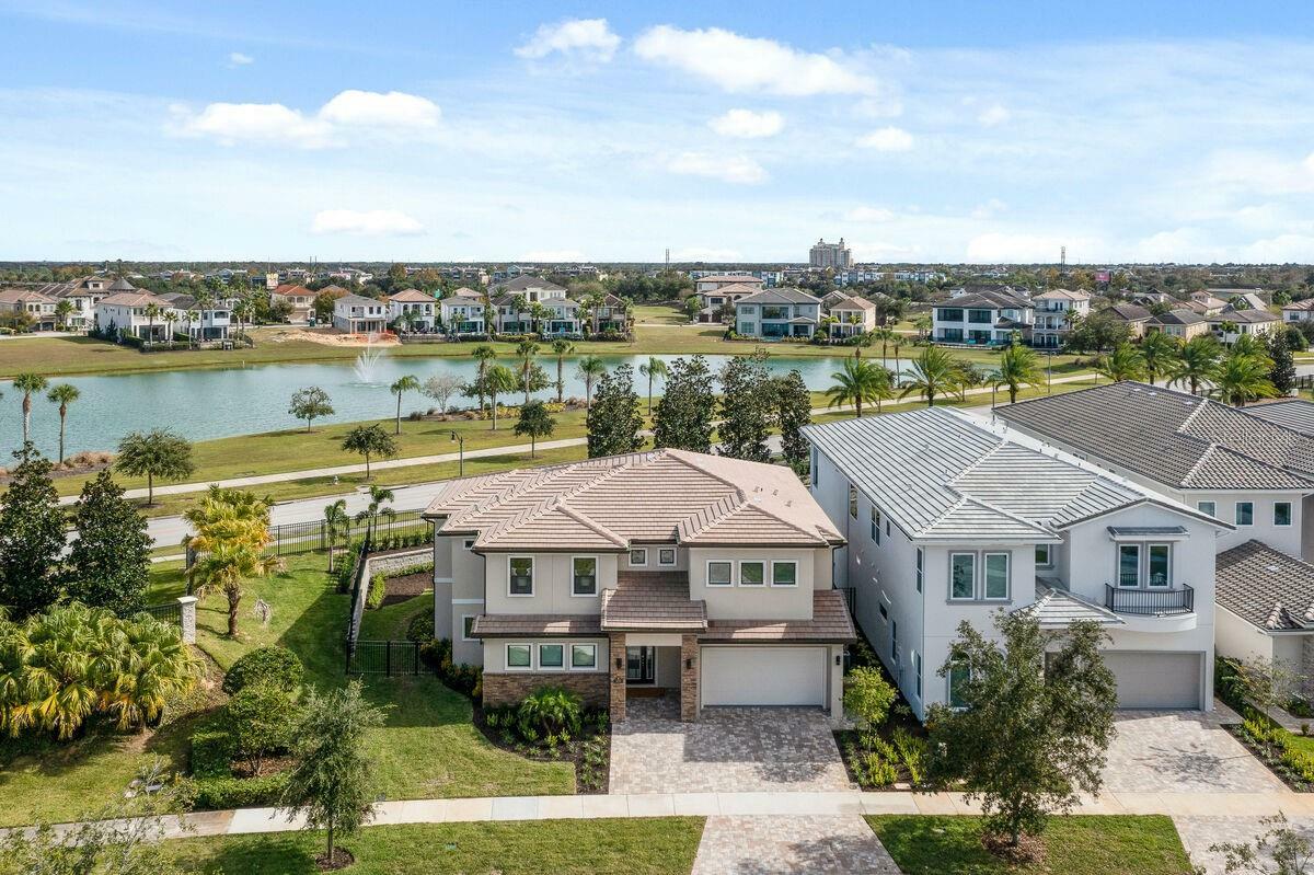 Property Photo:  955 Jack Nicklaus Court  FL 34747 