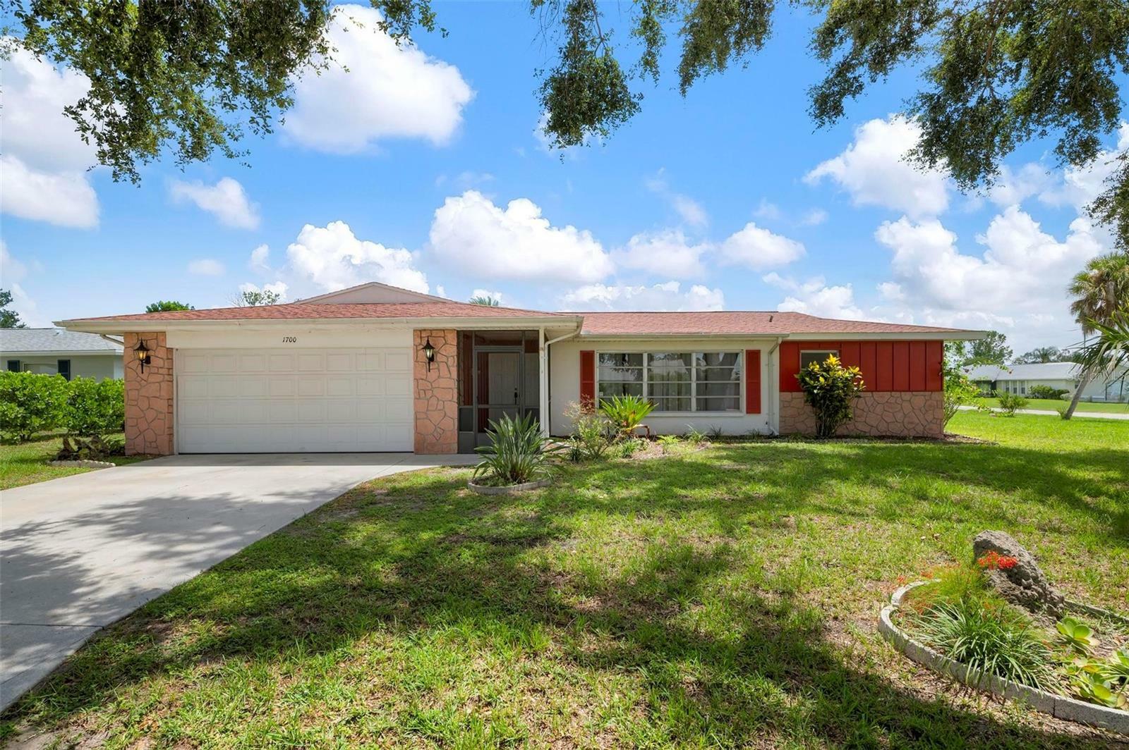 Property Photo:  1700 Coral Sands Court  FL 34293 