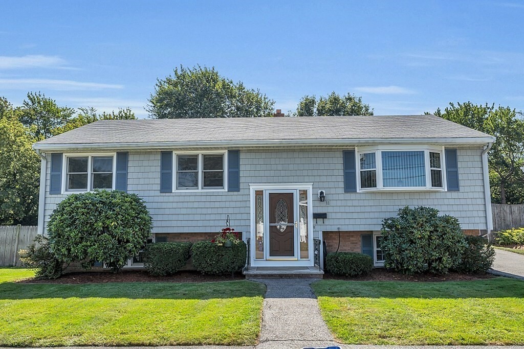 Property Photo: 11 Esquire Dr MA 01960