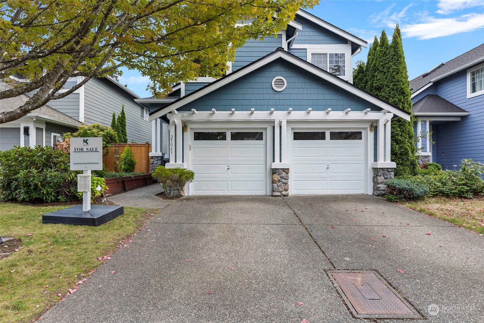 Property Photo: 25043 SE 43rd Way WA 98029