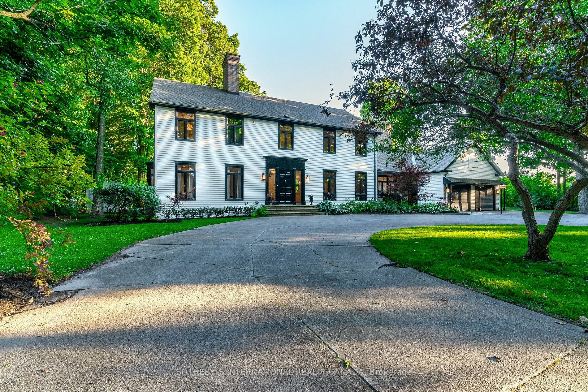 Property Photo: 3 Fitzhugh Lane ON K9A4N5