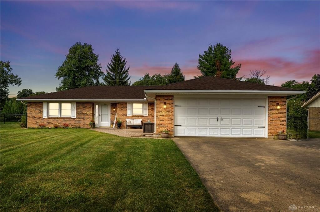 Property Photo: 3620 Heathwood Drive OH 45371