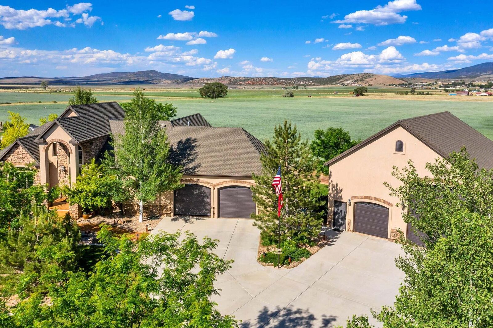 Property Photo:  689 E 5080 N  UT 84721 