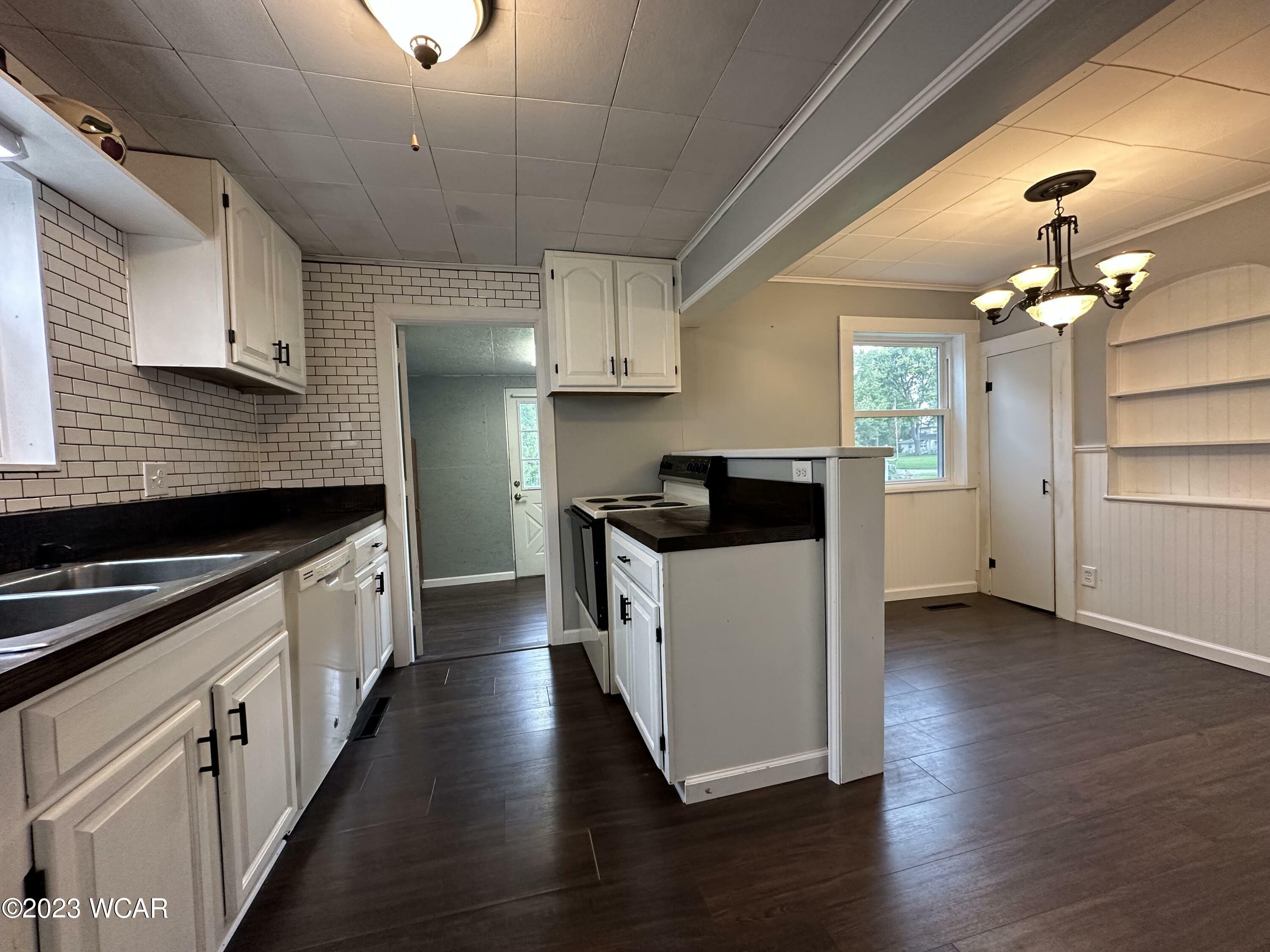 Property Photo:  310- E Zimmerman Street  OH 45843 