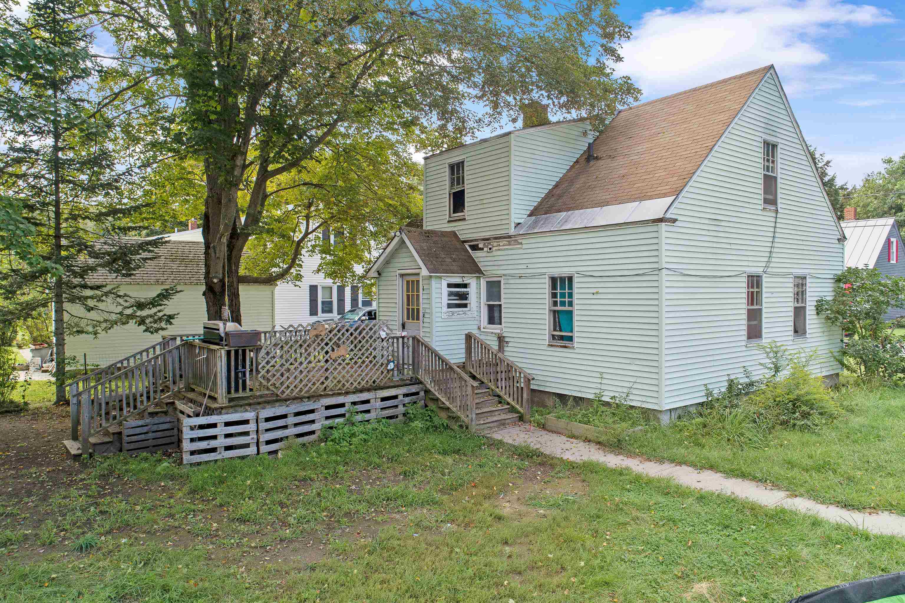 Property Photo:  4 Martha Street  NH 03743 