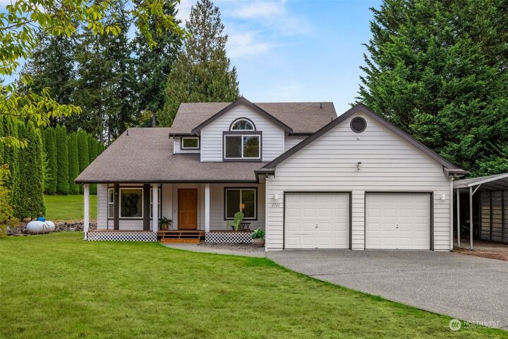 Property Photo: 2720 122nd Avenue E WA 98372