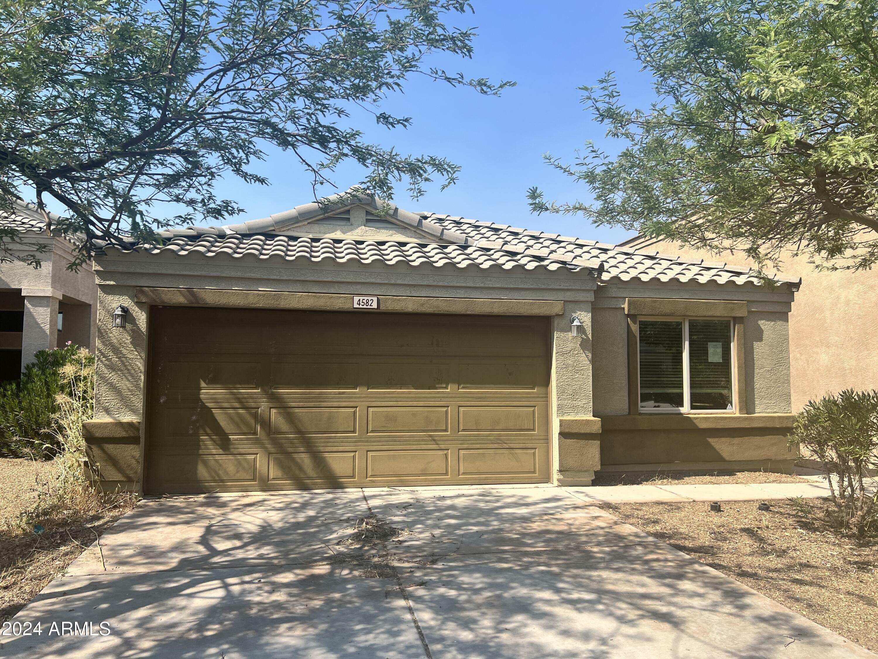 Property Photo:  4582 E Jadeite Drive  AZ 85143 