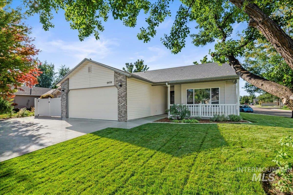 Property Photo: 6459 E Crestley Dr ID 83687
