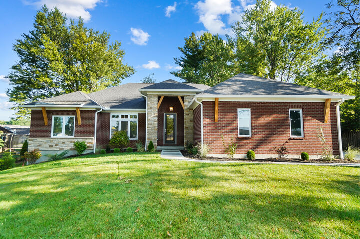 5440 Cooper Road  Blue Ash OH 45242 photo