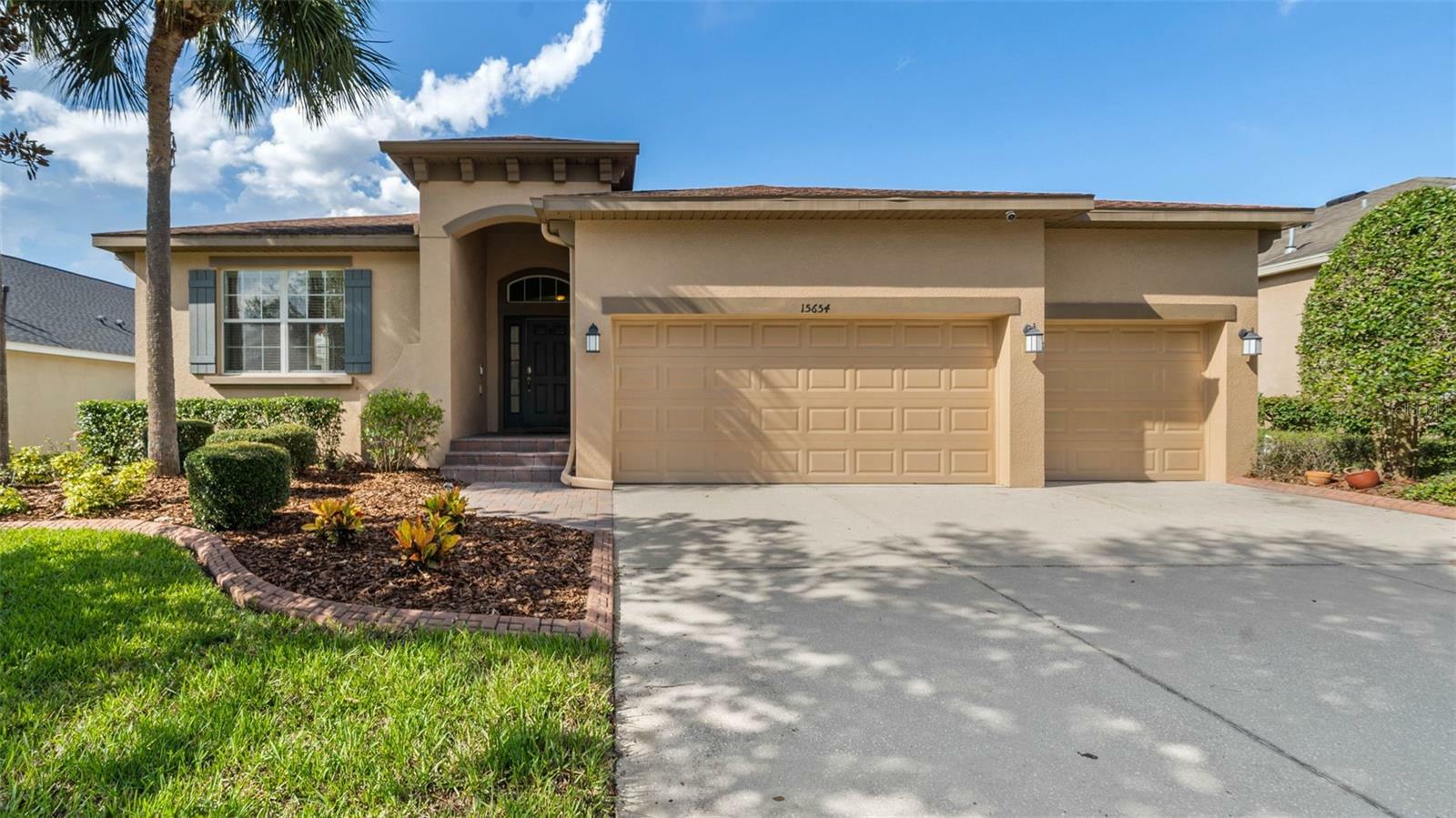 Property Photo:  15654 Starling Water Drive  FL 33547 