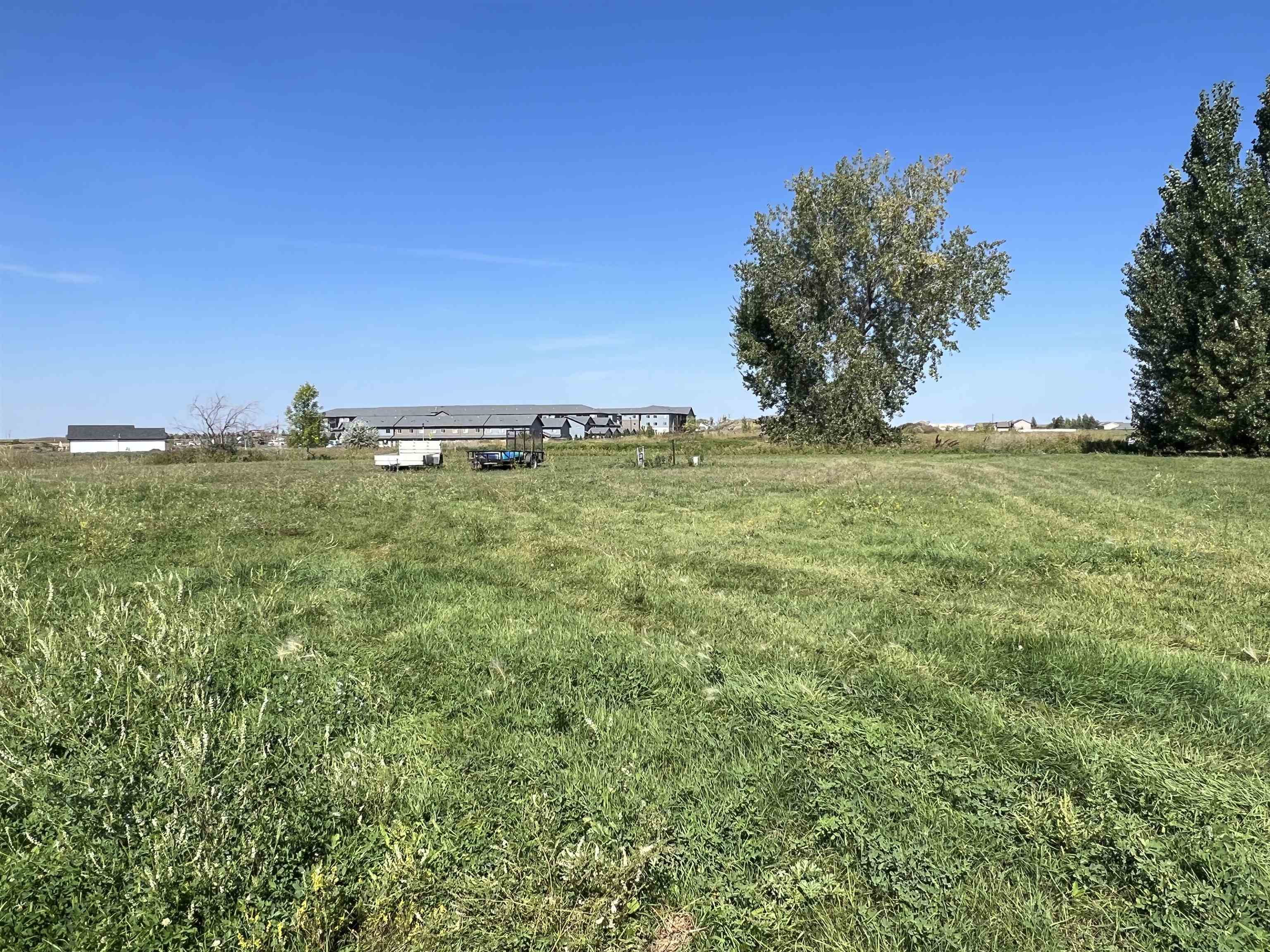 Property Photo:  921 27th Ave NW  ND 58703 